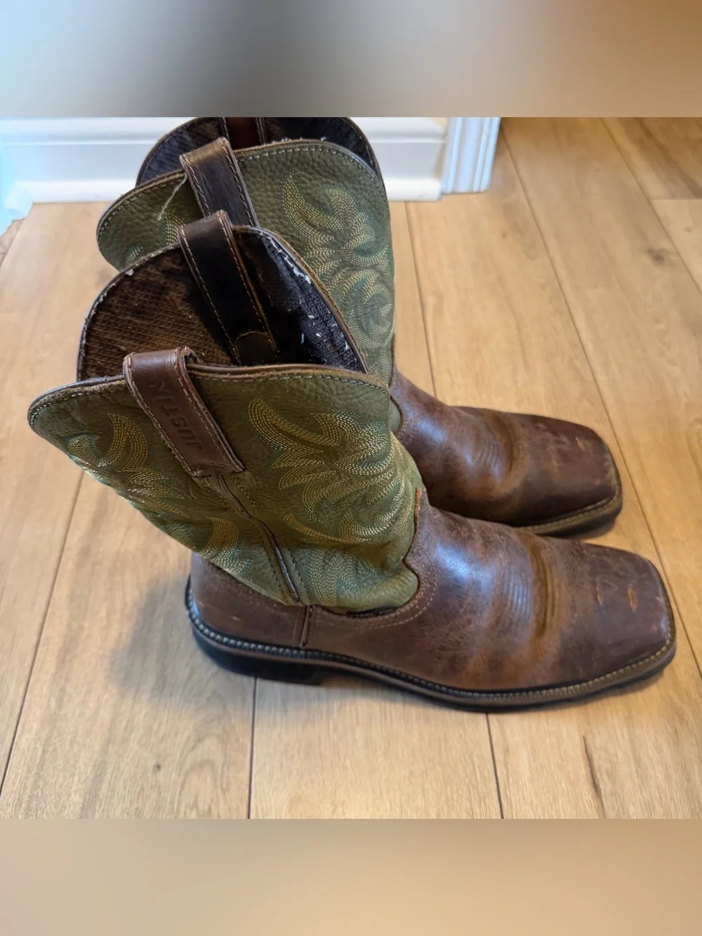 Men's Justin Steel-Toe Boots